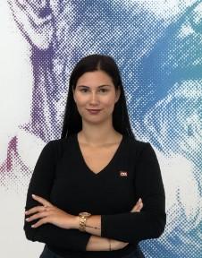 Dóra Udvaros